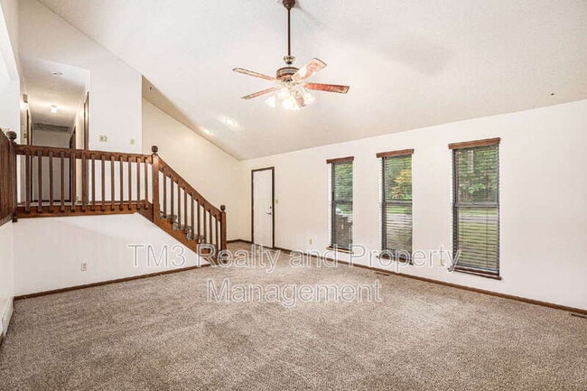 Building Photo - 2409 S 17th Terrace