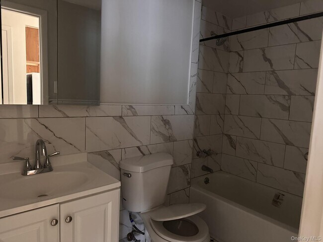 Building Photo - 45 Benedict Ave