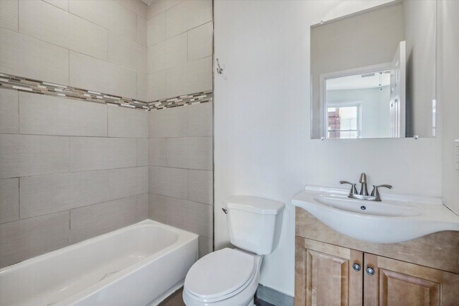 Building Photo - 2107 N 17th St