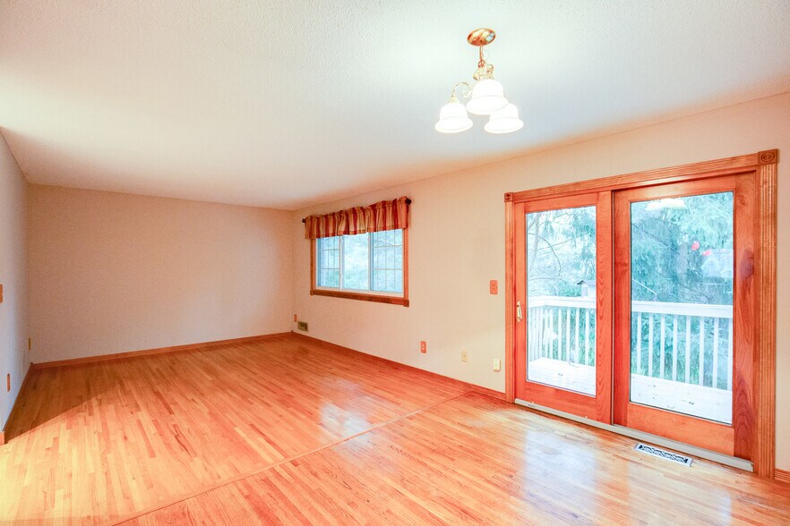 Building Photo - 12115 Drake St NW