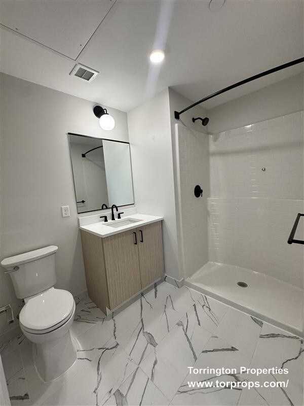 Building Photo - 289 Walk Hill St