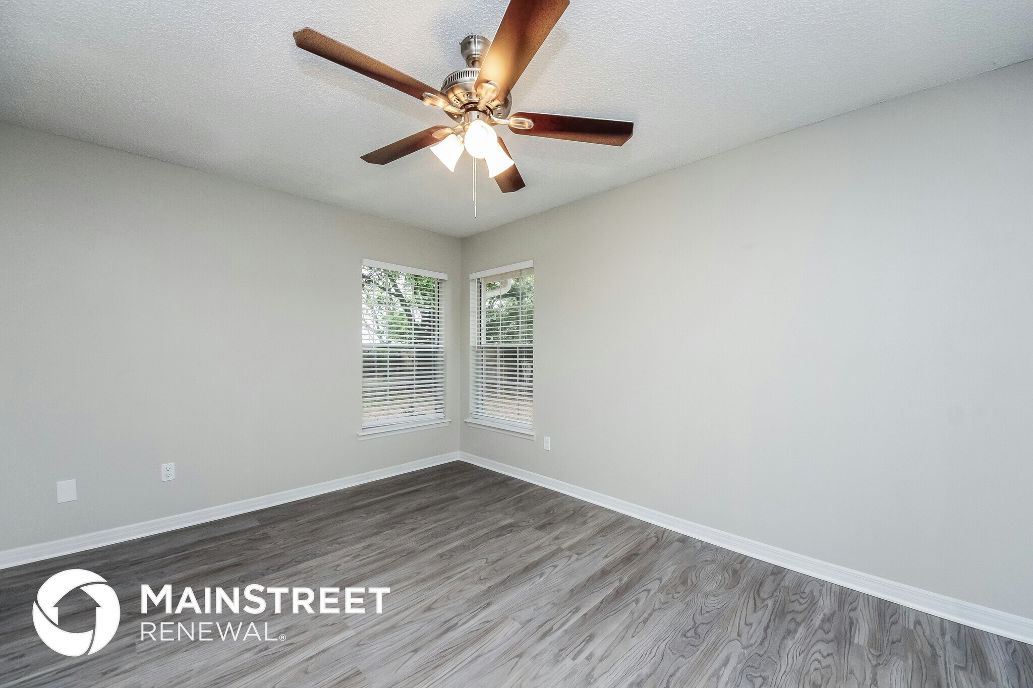 Building Photo - 305 Killington Way