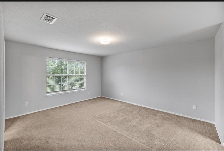 Building Photo - 2048 Stagecoach Trail