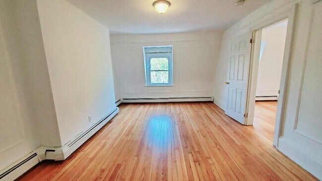 Building Photo - 63 Prospect St