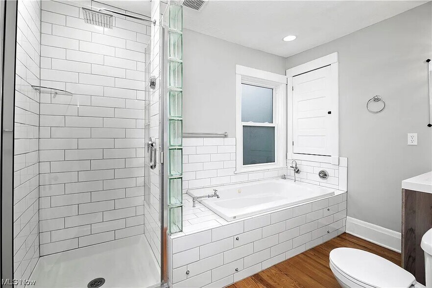 Building Photo - 1773 W 47th St