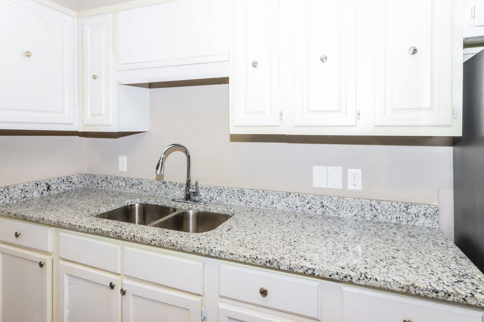 Building Photo - 5517 Janeru Cir