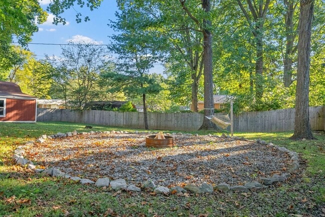 Building Photo - 102 Preston Dr