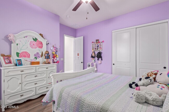 Building Photo - 19888 E Russet Rd