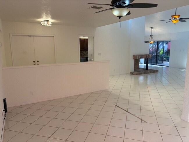 Building Photo - 21435 Campo Allegro Dr