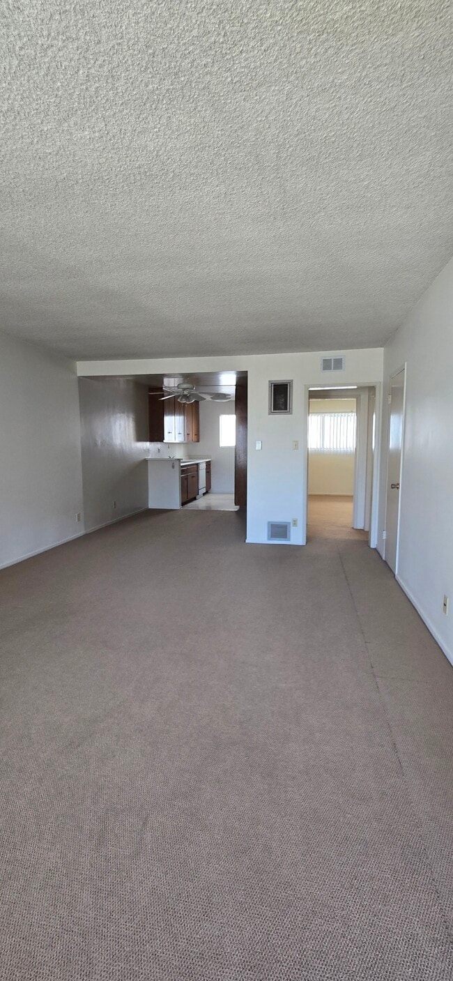 Building Photo - 1828 Prosser Ave