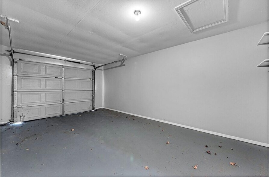 Building Photo - 4518 W Franciscan Trl