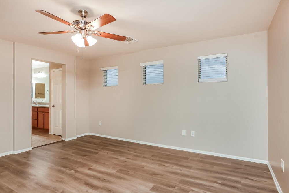 Building Photo - 6851 W Leeward Cove Way