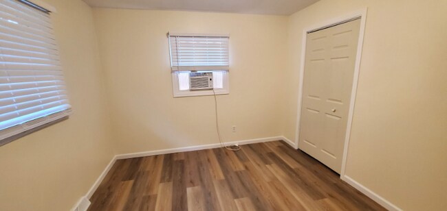 Building Photo - 5389 Aspen Ave