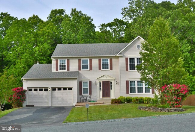 Building Photo - 18 Willow Glen Ct