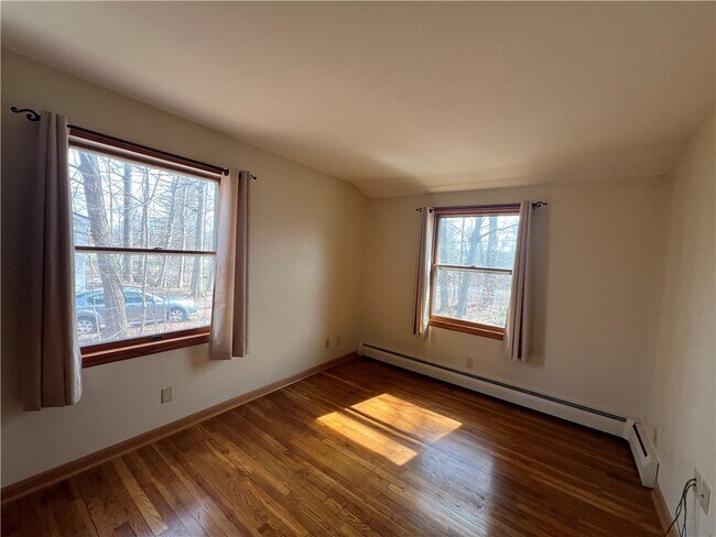 Building Photo - 340 Campbell Rd