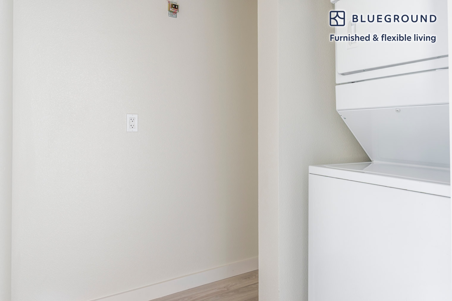 Building Photo - 1698 University Ave