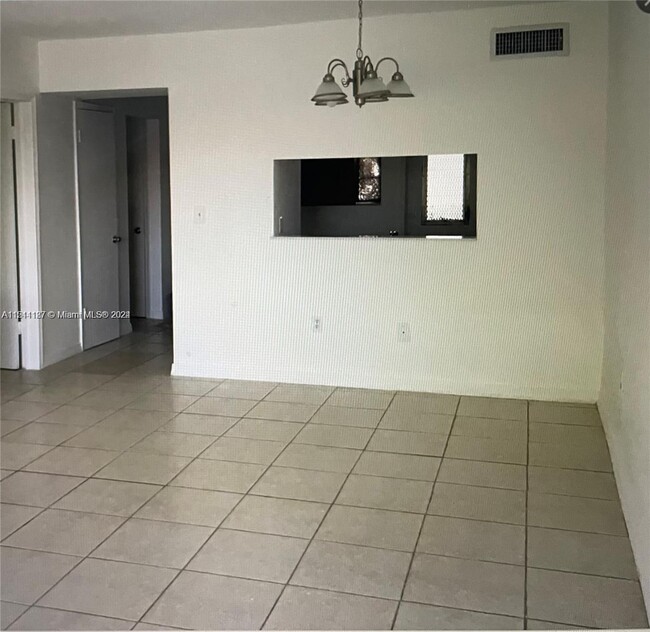 Building Photo - 1 bedroom in Aventura FL 33180