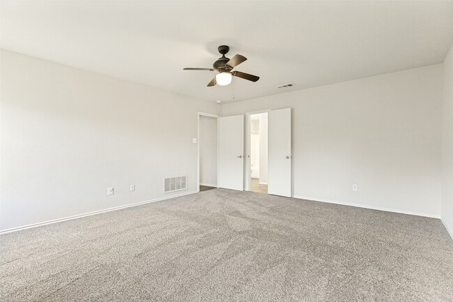 Building Photo - 556 Winbridge Ln