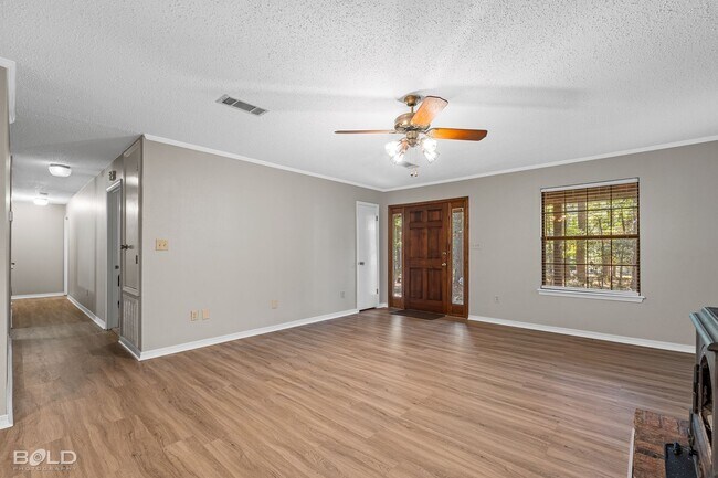 Building Photo - Home For Rent in Benton!