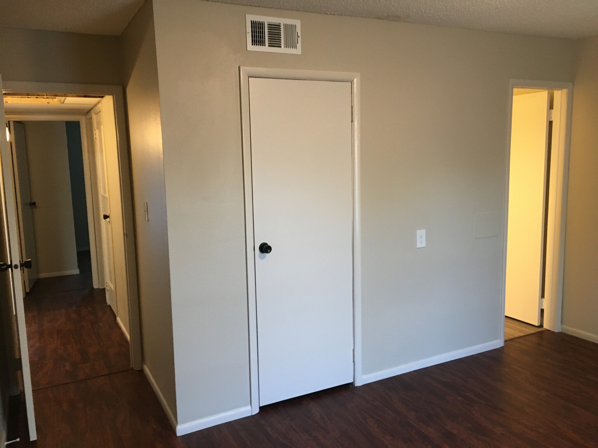 Master Walk in Closet - 4715 SE Adams Blvd