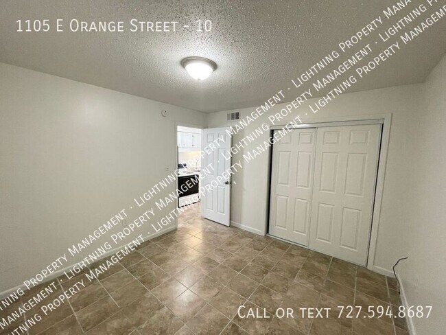 Building Photo - 1105 E Orange St