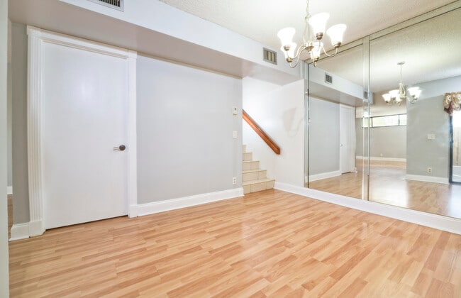 Building Photo - 8353 Trent Ct