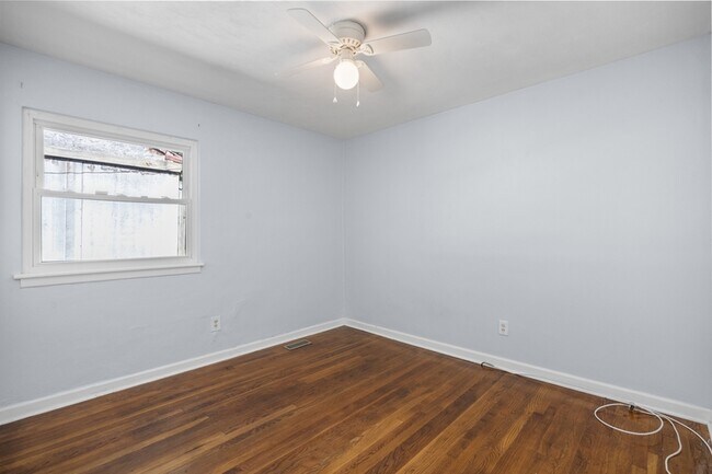 Building Photo - 1204 Fontana Ave