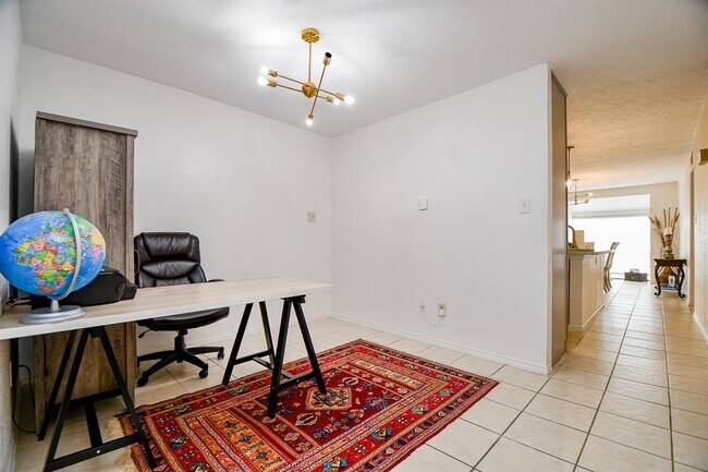 Building Photo - 12633 Memorial Dr