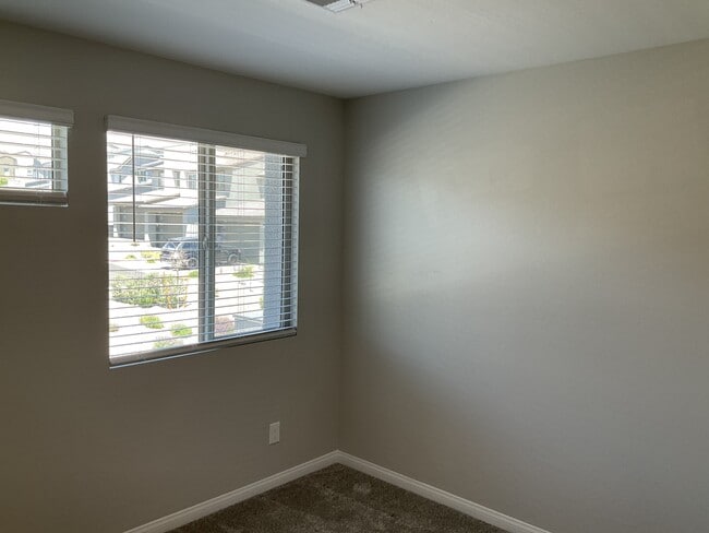 Building Photo - 510 Mahogany Ridge St