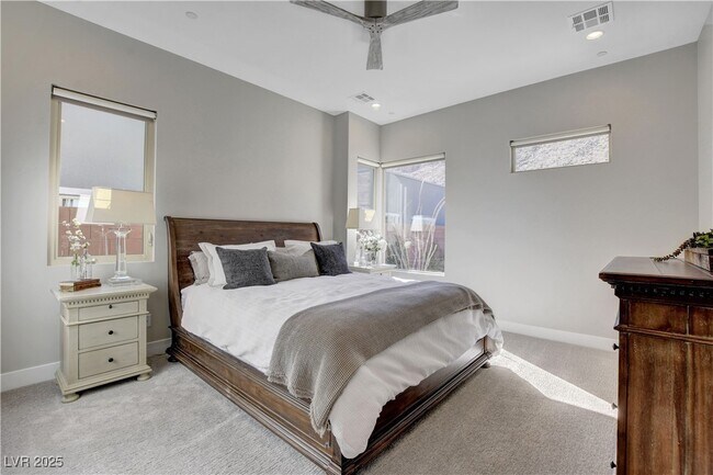 Building Photo - 6300 Clovis Point St