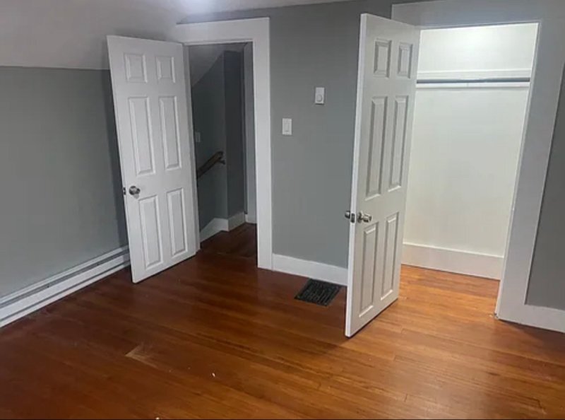 Building Photo - 78 Main St