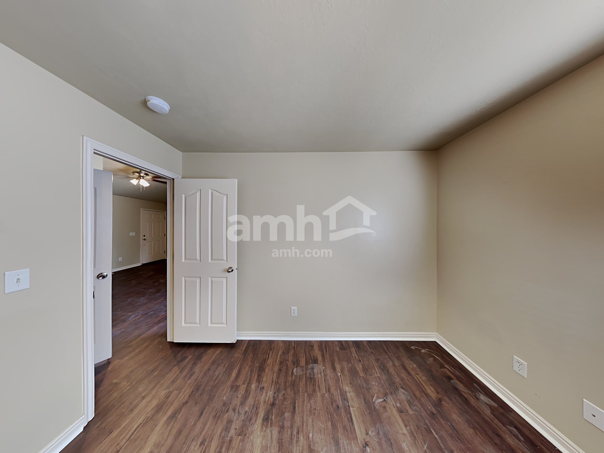 Building Photo - 4452 Heritage Dr