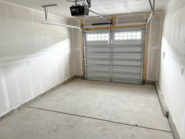 Building Photo - 259 Christiana Ln