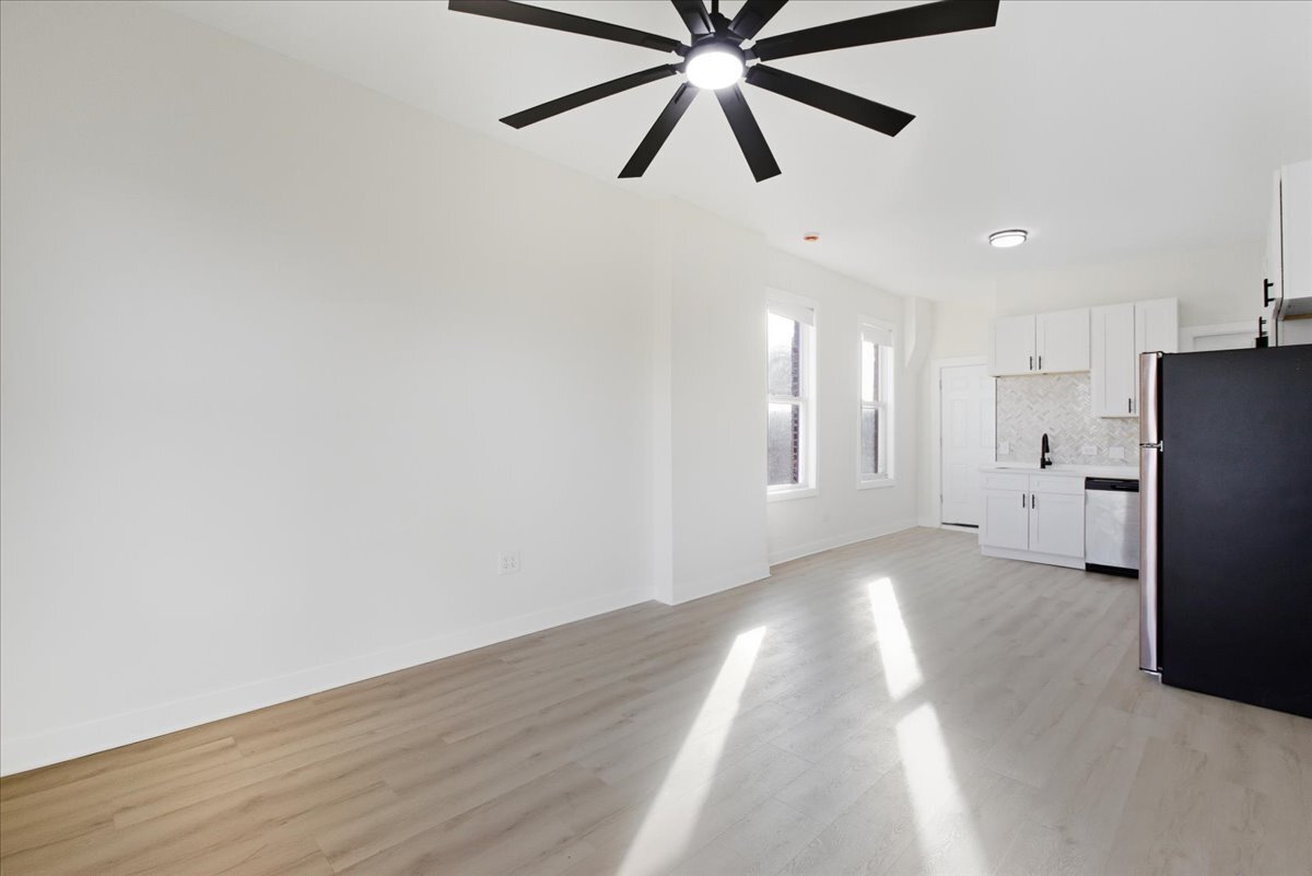 Building Photo - 1316 W Ohio St