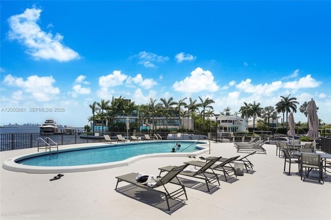 Building Photo - 11930 N Bayshore Dr