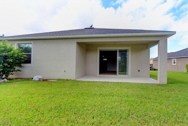 Building Photo - 5864 Trieda Dr