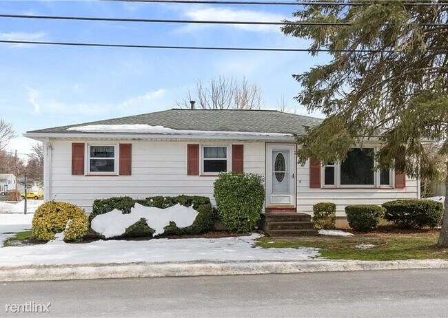 Primary Photo - 3 br, 1 bath House - 355 Ford Ave
