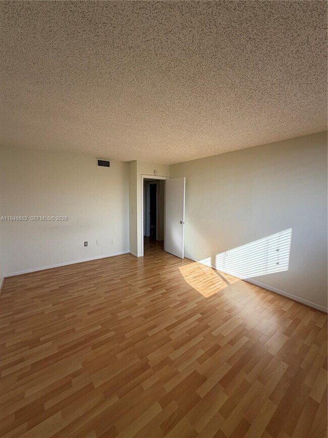 Building Photo - 8205 SW 152nd Ave