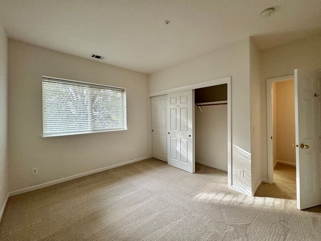 Building Photo - TENTATIVELY RENTED 3 Bedrooms, 2 1/2 Bathrooms, Serene Napa Setting