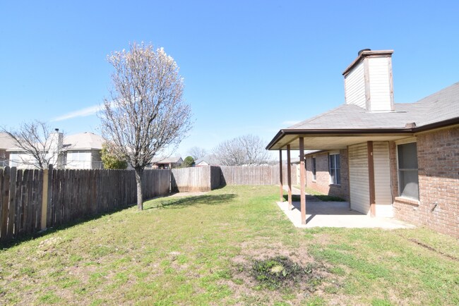 Building Photo - 3403 Granite Dr