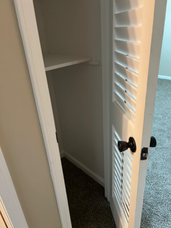 Building Photo - 240 English Ave