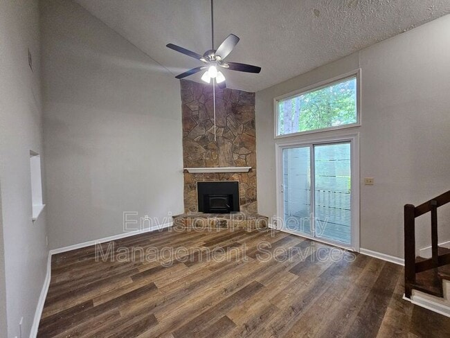 Building Photo - 890 Ohara Dr