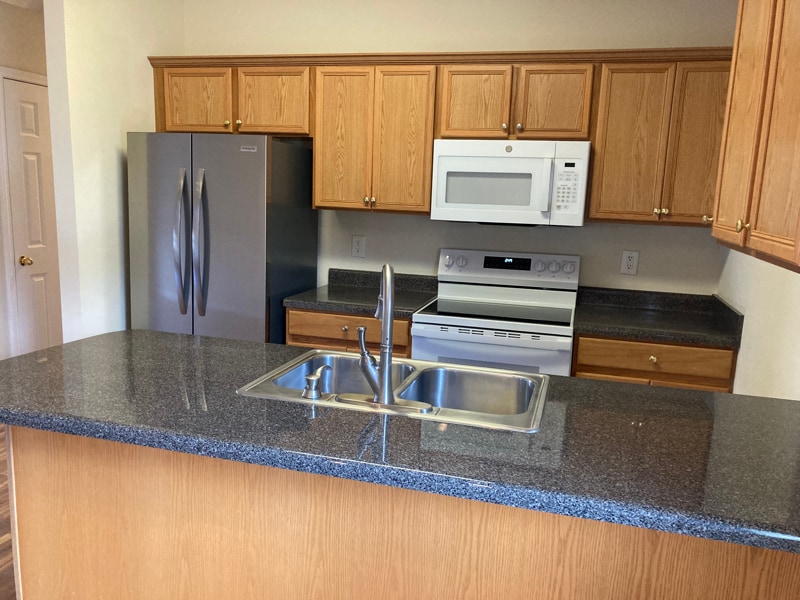 Building Photo - 111 Mountain Creek Ct