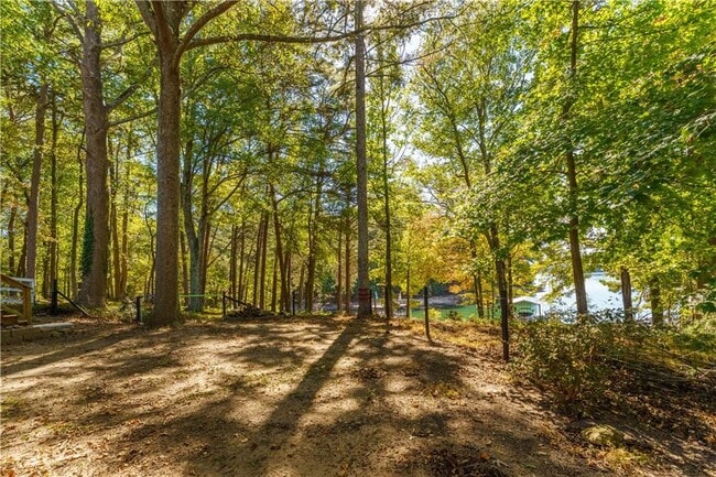 Building Photo - 5580 Williams Shores Dr