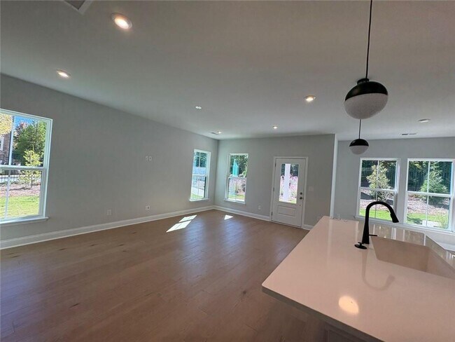 Building Photo - 102 Briargate Dr