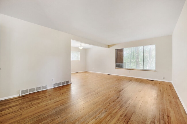 Building Photo - 53 McBurney Blvd