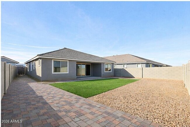 Building Photo - 14766 West Honeysuckle Dr