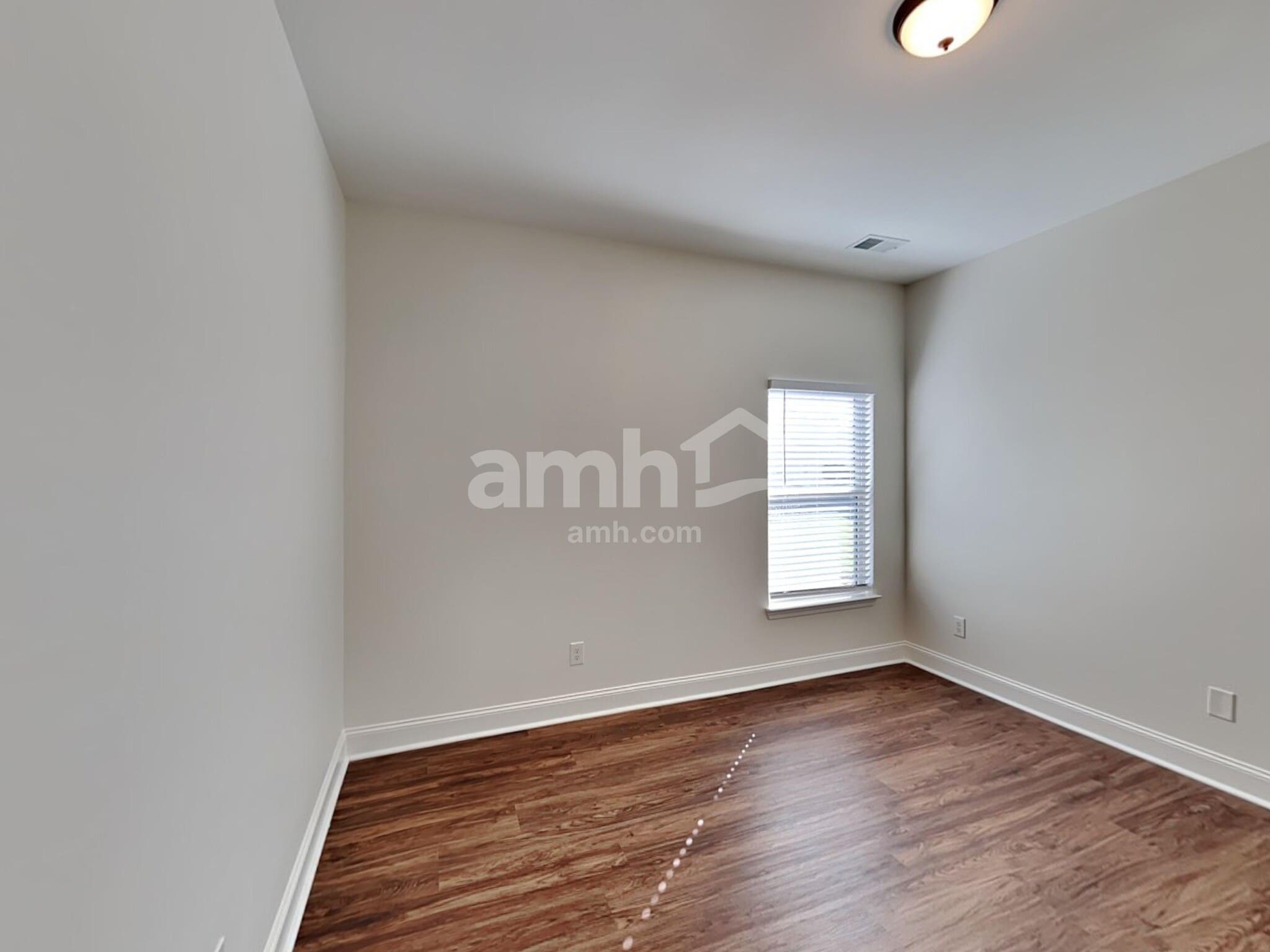 Building Photo - 5015 Rialto Way