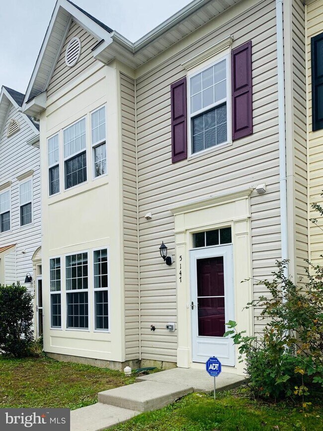 Building Photo - 5147 Mallards Landing Dr