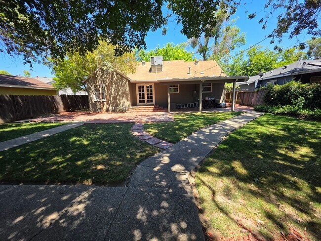 Building Photo - Charming Bungalow in La Loma neighborhood!
